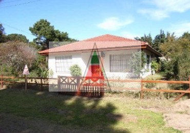 COD 076 Calle Betbeder No530 